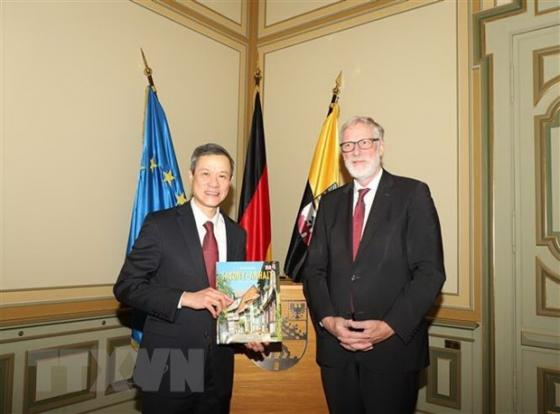 1 1 Day Manh Hop Tac Giua Viet Nam Va Bang Sachsen Alhalt Cua Duc